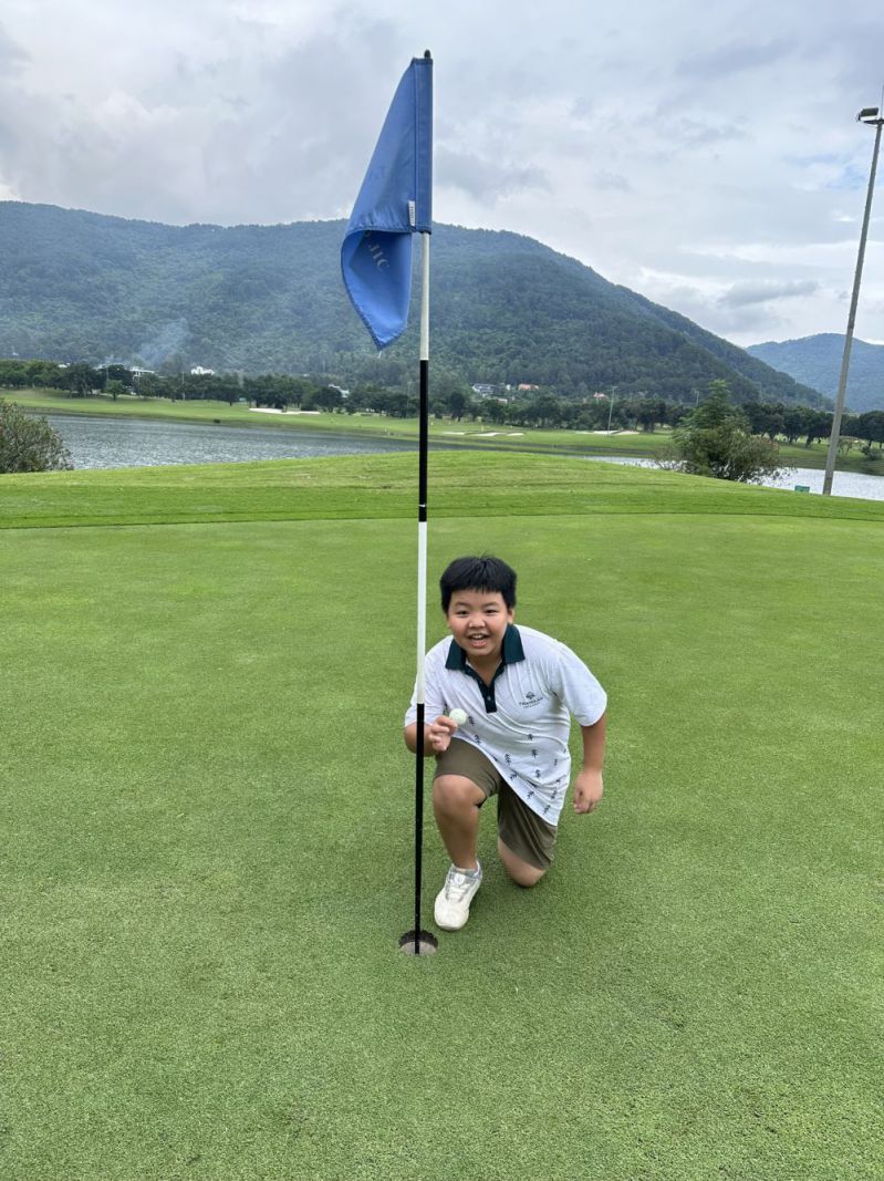 TALENT DOESN'T WAIT FOR AGE - YOUNG TALENT GOLFER NGUYEN QUANG HAI EAGLE HOLE #7